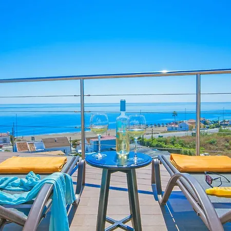Villa Ancla Sea View By *